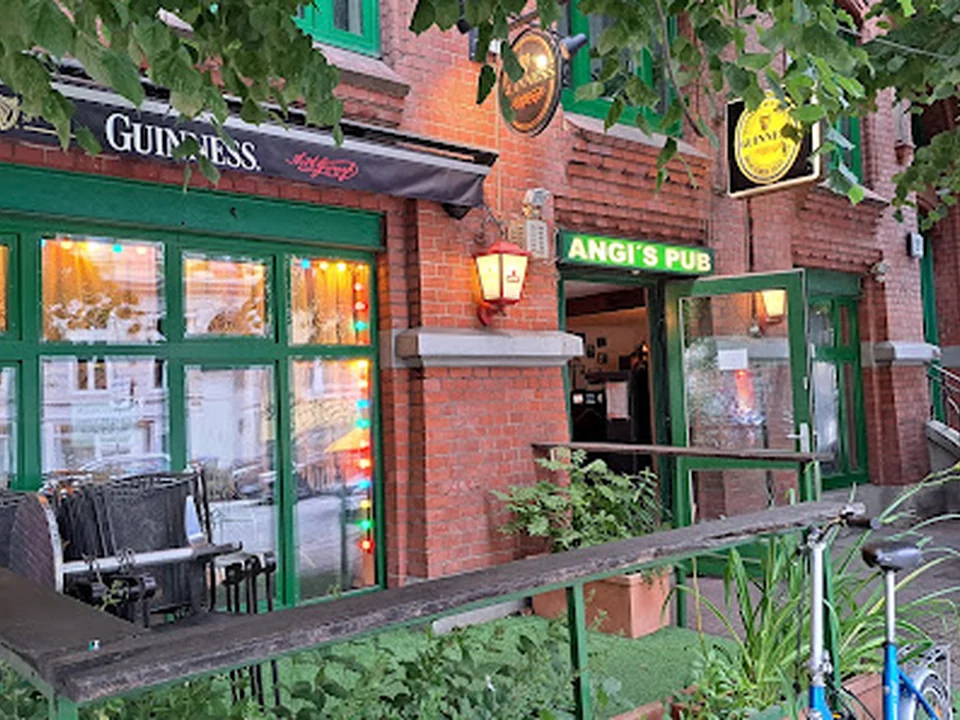 Angi's Pub