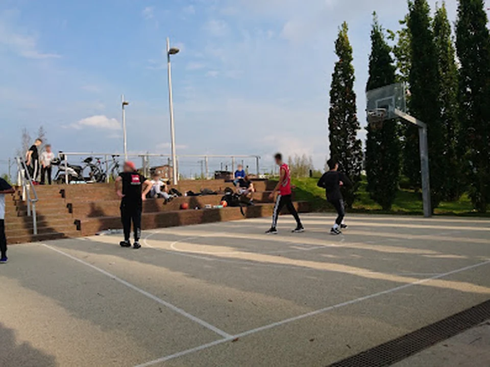 Basketballfeld im Lohsepark