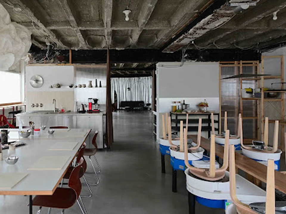 Chamotte: The Pottery Collective