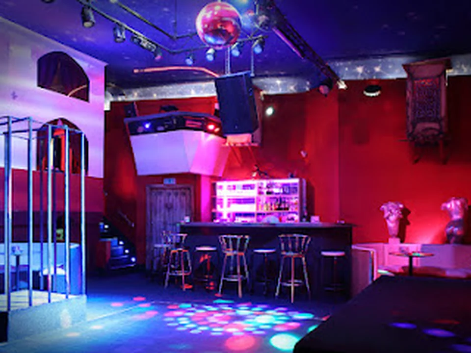 Club Equinoxe