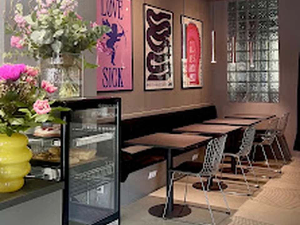 Coezy Cafe & Brunch