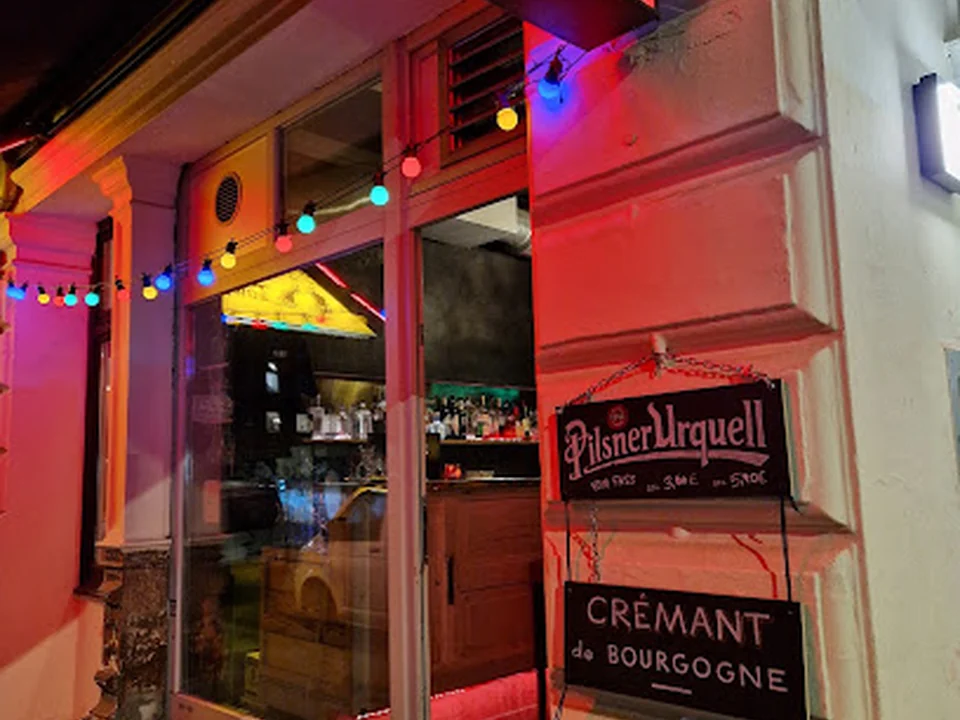 Damensalon Bar