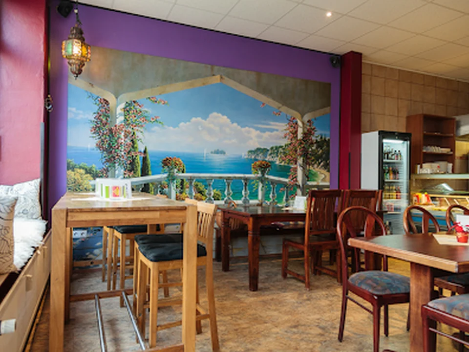 Elsa's Restaurant & Bar