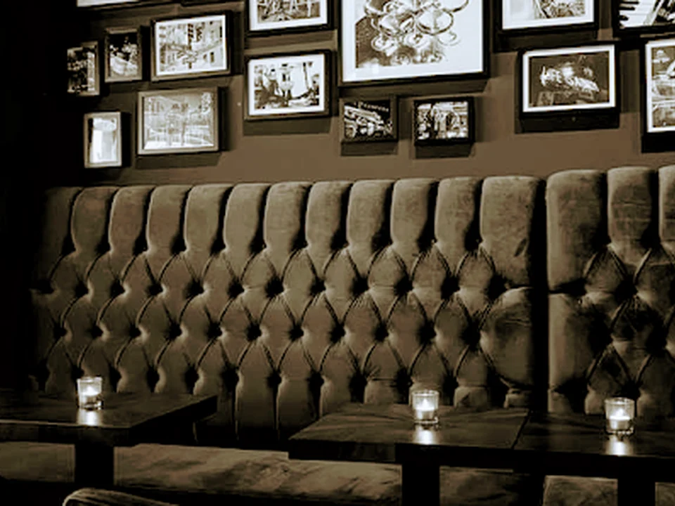 Gugu Bar