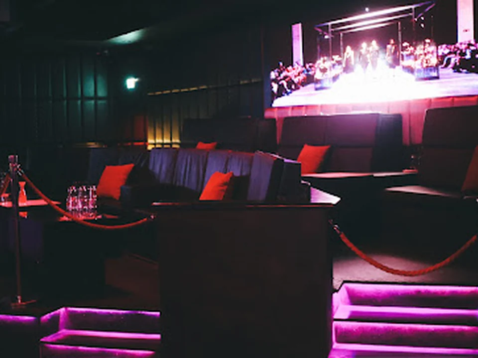 H1 Club & Lounge