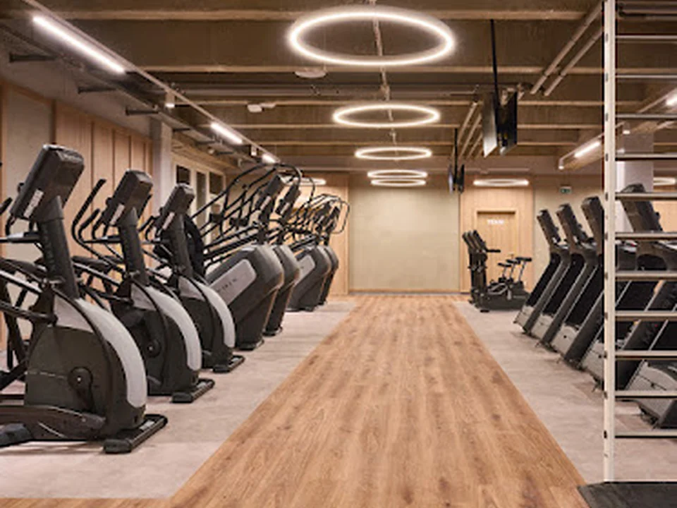 McFIT Fitnessstudio Hamburg Steilshoop