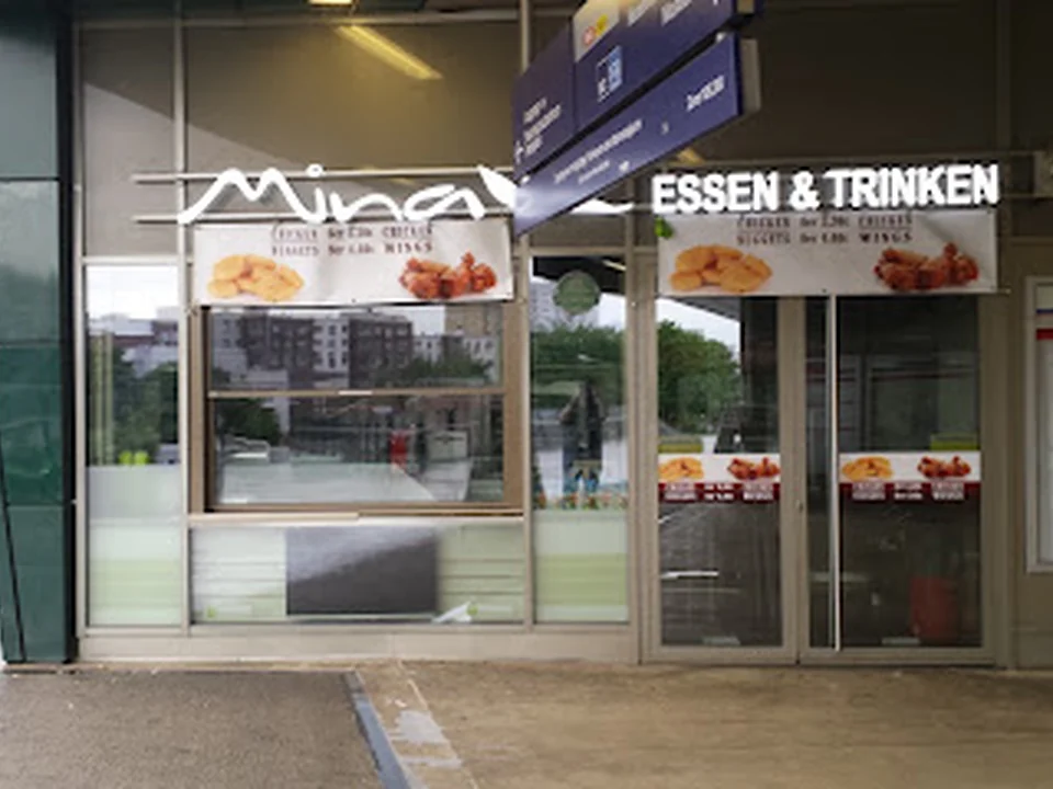 Mina Imbiss (S-Bahnhof Wilhelmsburg)