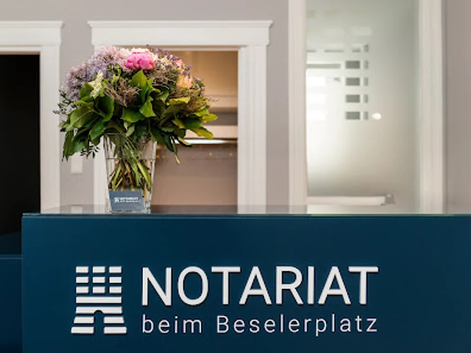 Notare beim Beselerplatz - Notarin Lisa M. Sönnichsen & Notar Dr. Morten Mittelstädt