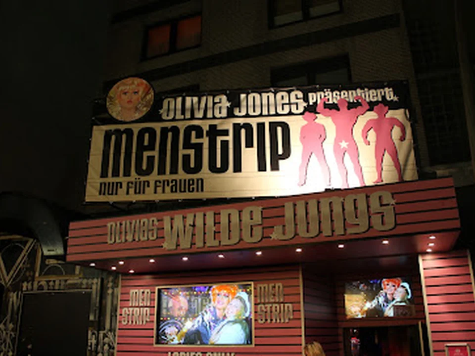 Olivias Wilde Jungs – Manstrip nur für Frauen