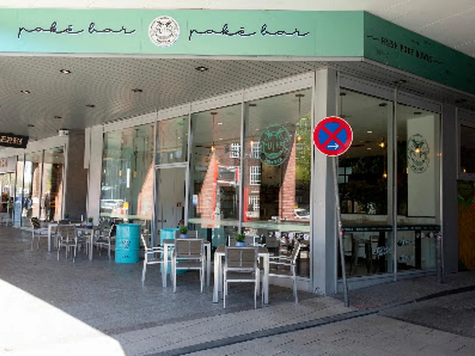 POKÉ BAR