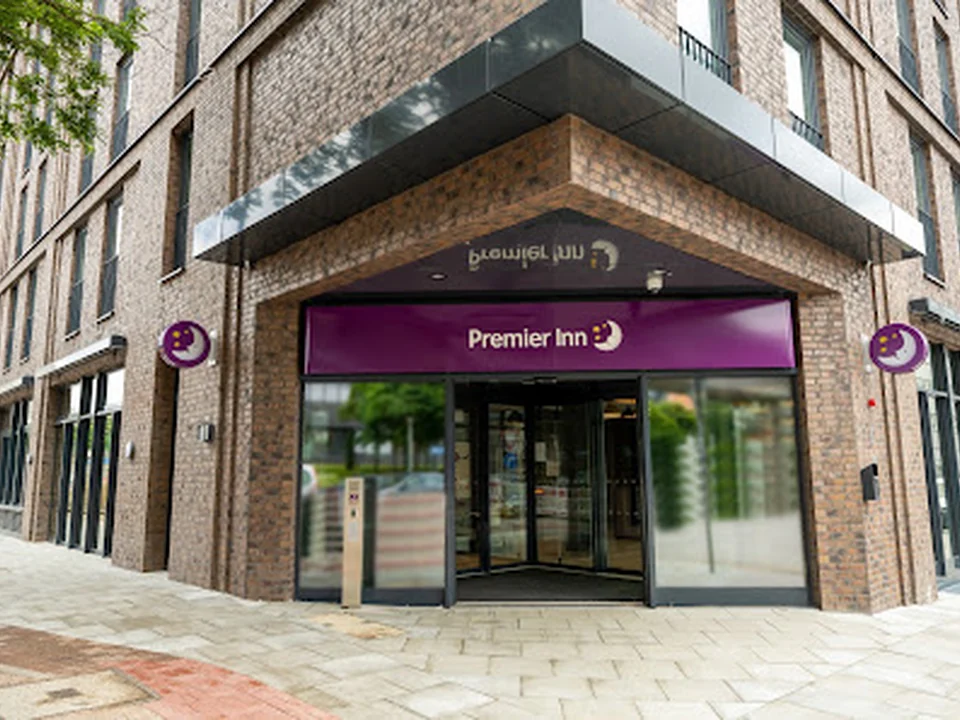 Premier Inn Hamburg City Klostertor Hotel