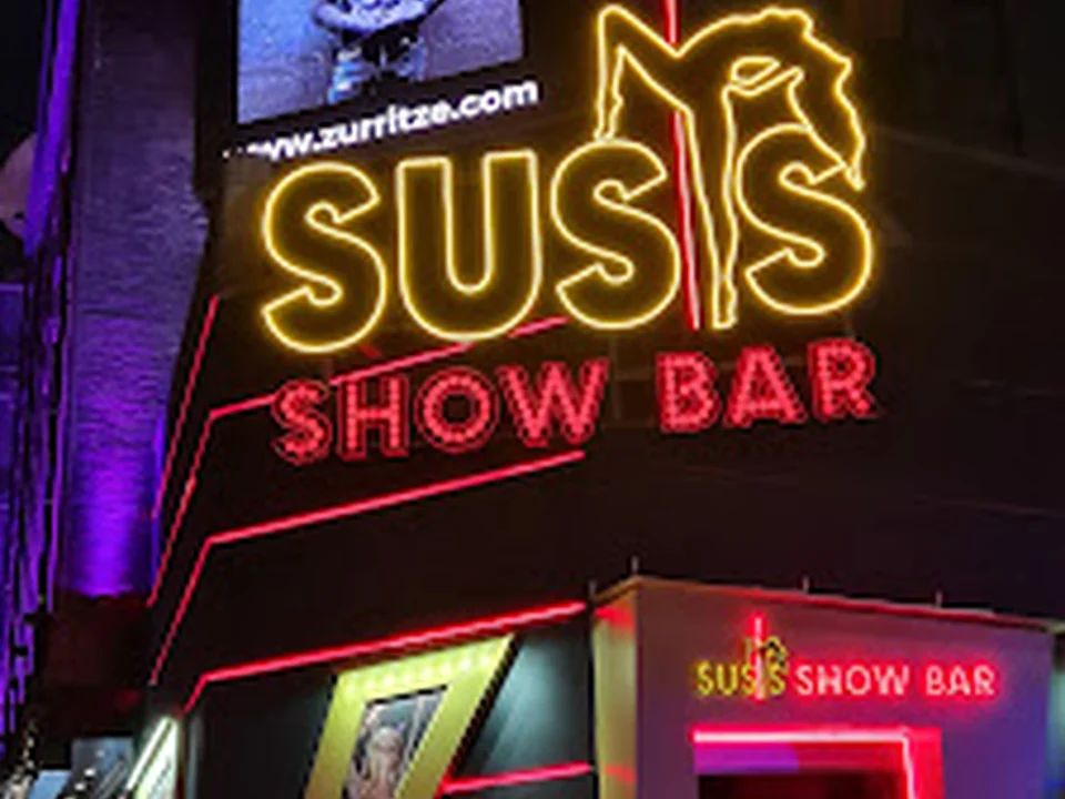 Susis Show Bar