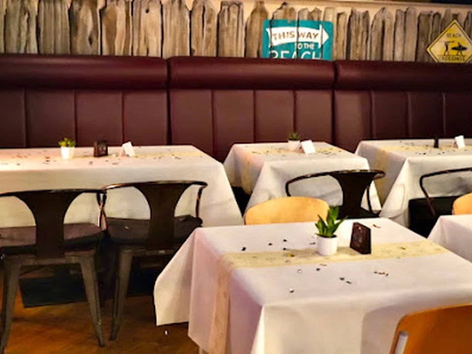 Wavecity - Steak / Burger - Kitchen & Bar