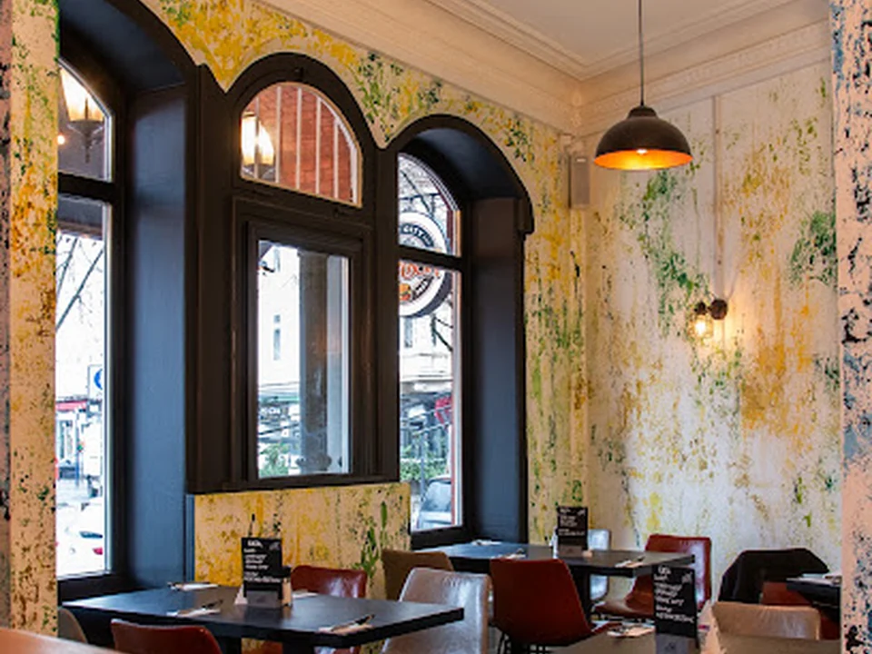 With & Out - Burger Restaurant
