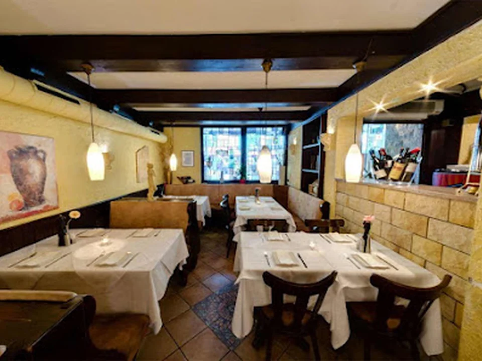 "Xenios" Greek Cuisine | Griechisches Restaurant