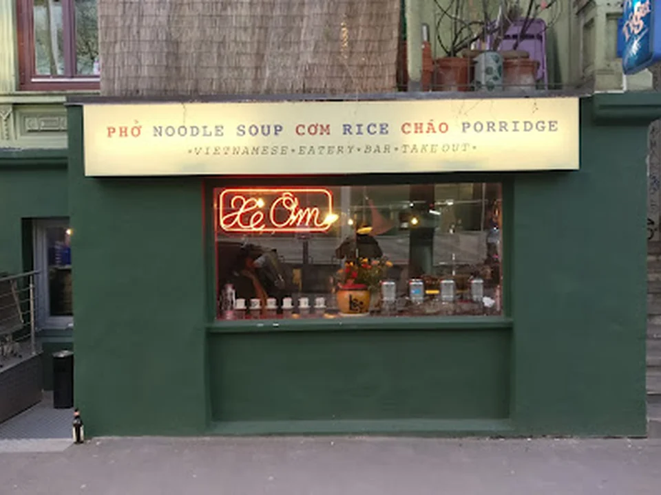 XeÔm Eatery