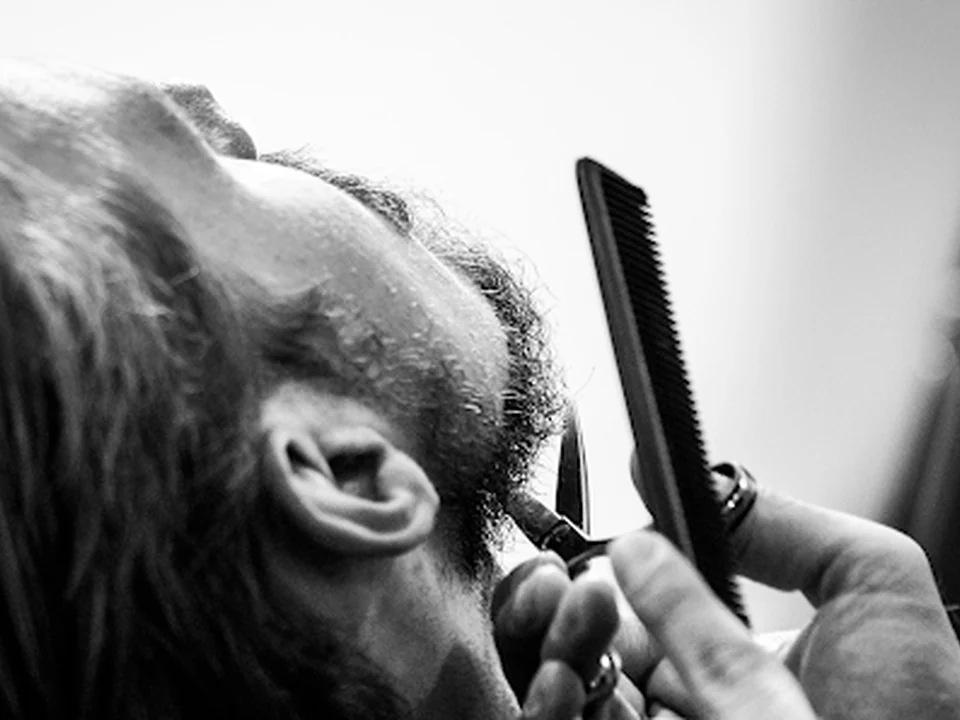 Eric:Barbier – Haircut & Shave | Ballindamm, Hamburg