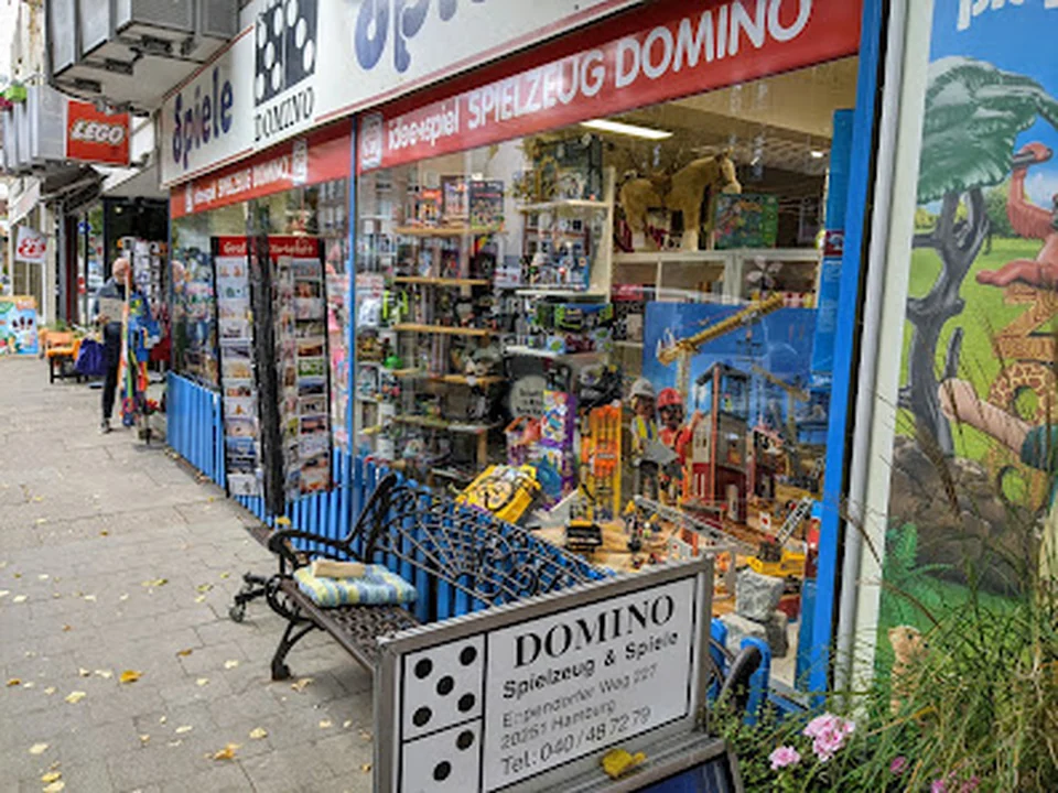 Domino Spielzeug, Hamburg
