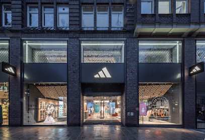 adidas Store Hamburg, Moenckebergstraße