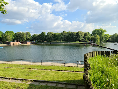 Bäderland Sommerfreibad Naturbad Stadtparksee